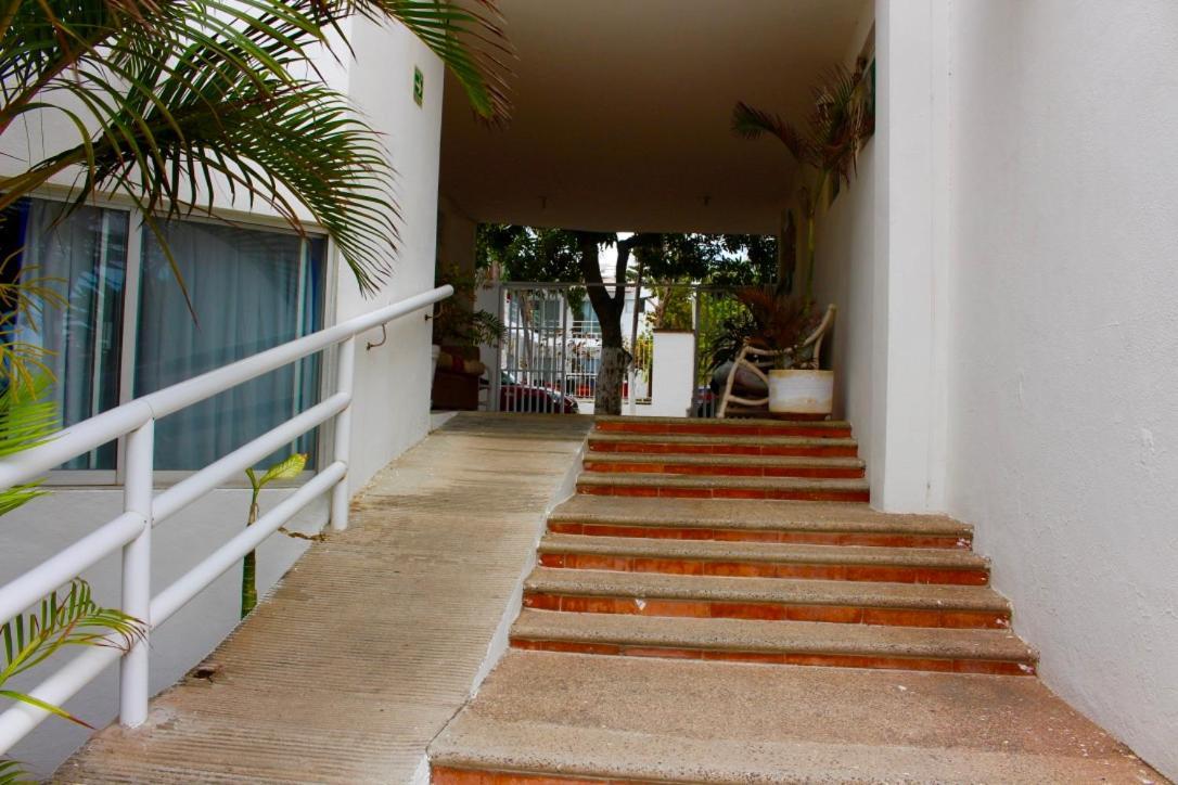 Hotel Y Suites Corita Bucerías Exteriör bild